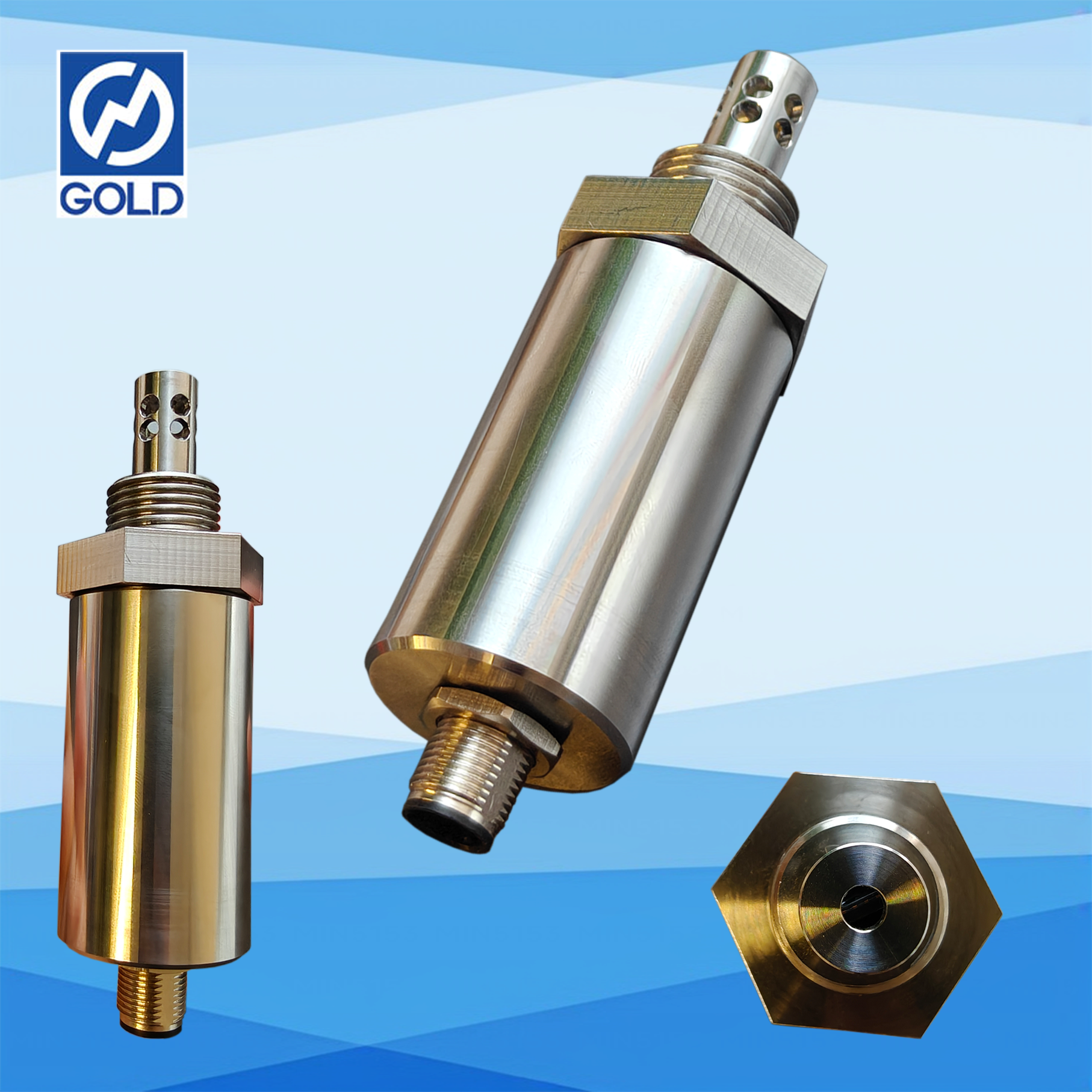 Trace moisture sensor in oil--